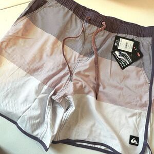 Quiksilver Mens Board Shorts Mid Length SIZE Large Sunset Purple Volley Original